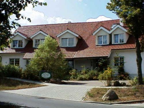 Hotel Lindenstrasse Neuenhagen bei Berlin Екстер'єр фото