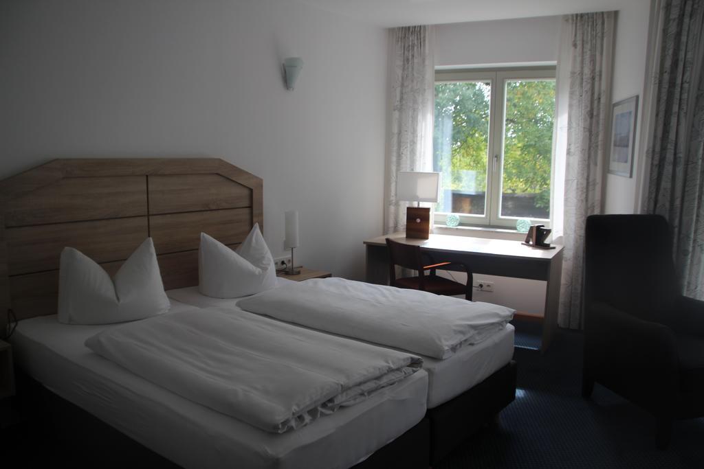 Hotel Lindenstrasse Neuenhagen bei Berlin Номер фото